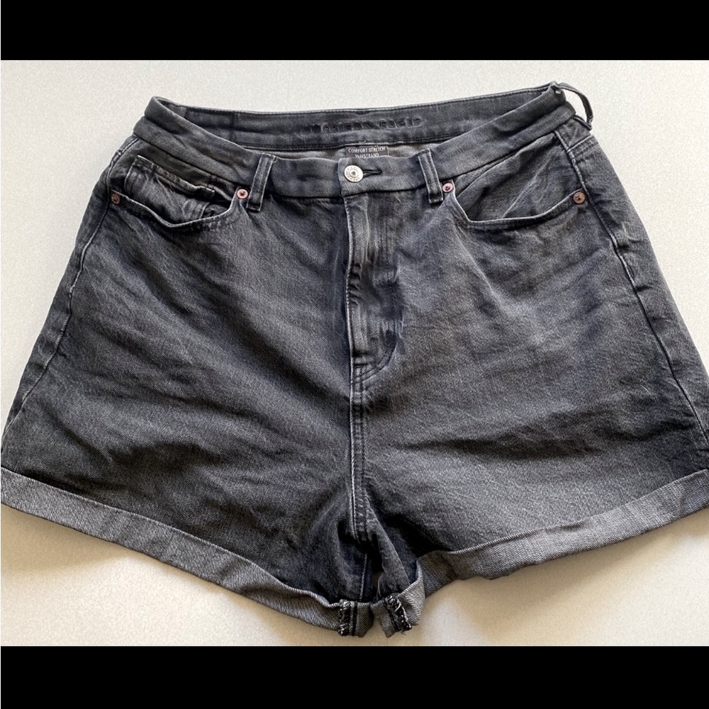 American eagle curvy mom shorts